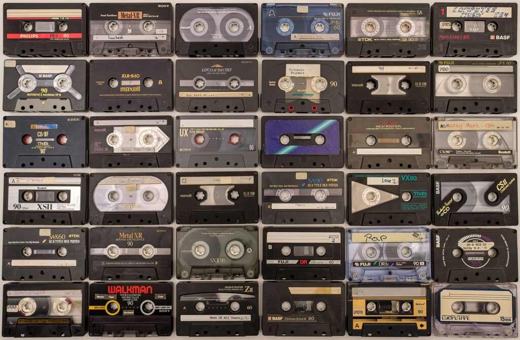 cassettes, sound carrier, magnetic tape-5148602.jpg